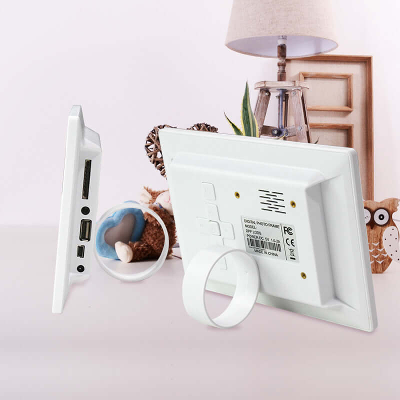 7" Digital Photo Frame: Display Your Memories in Style